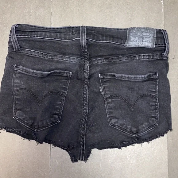 Levi’s 311 Shaping Skinny Size 27 Faded Black Cutoff Jean High Waist Shorts - Picture 3 of 13